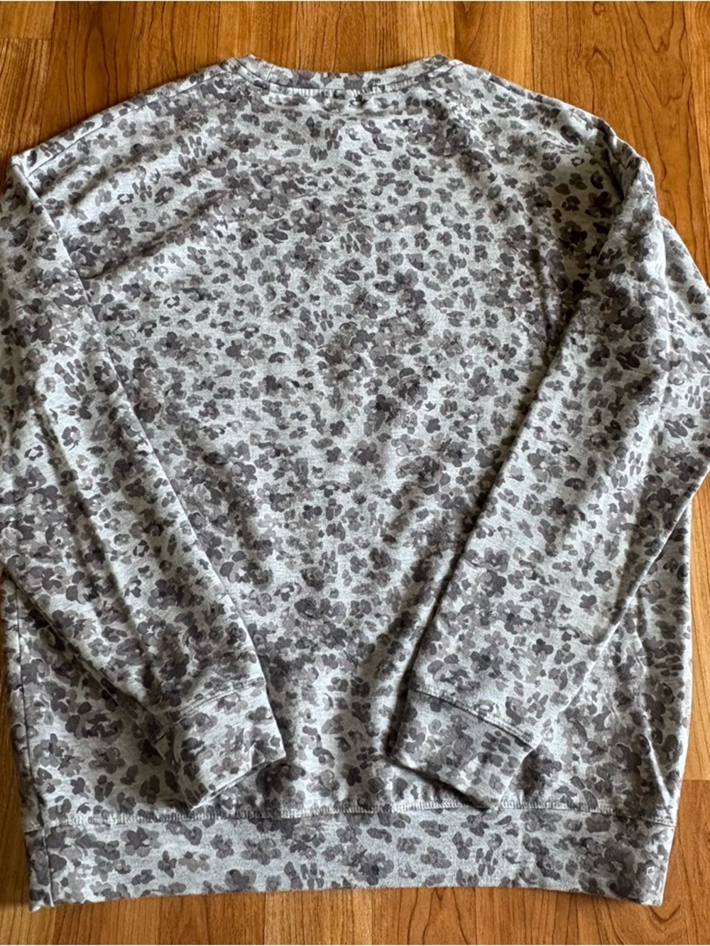 Athleta Studio to Street Splatter Sweatshirt Top Women's Size XS Gray Soft Cozy - Picture 7 of 10